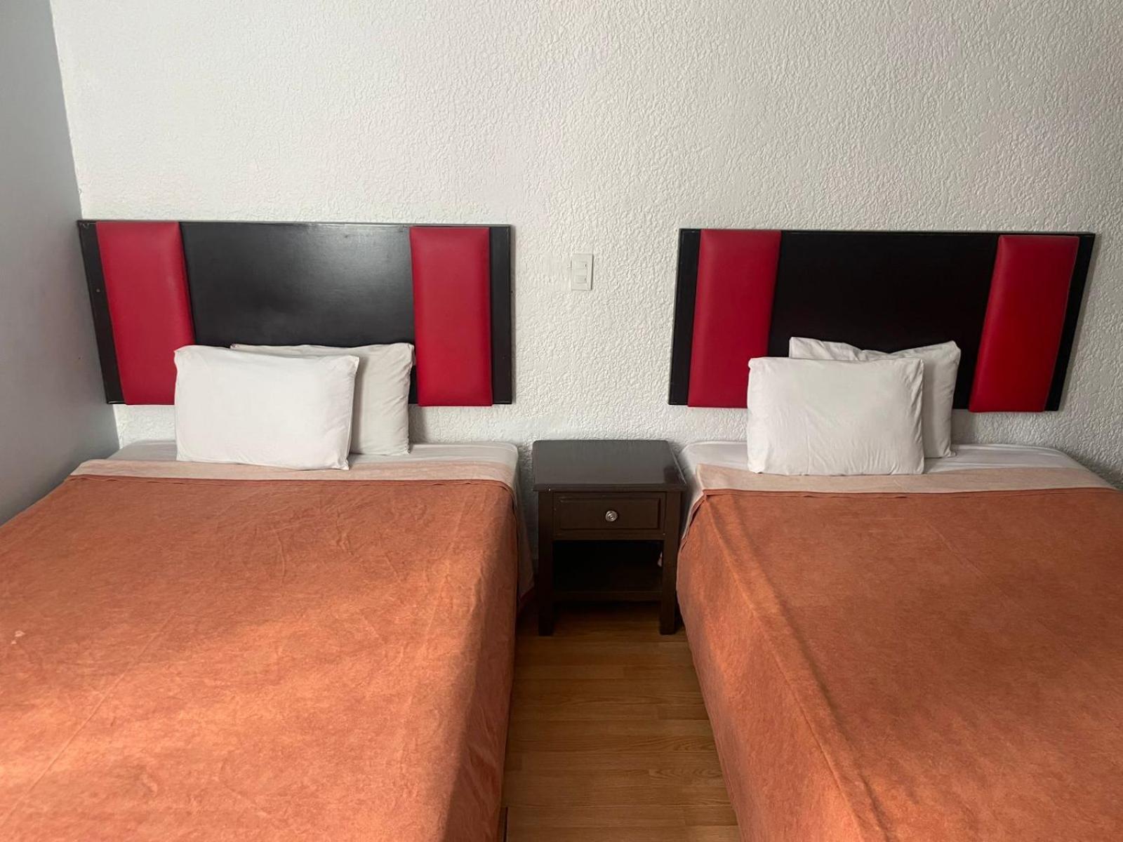 Hotel Colon Express Guadalajara Exteriér fotografie